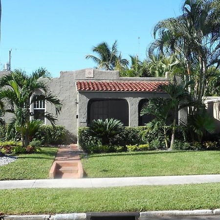 Case De Leon From The 1920'S Is A Piece Of Floridas Relaxing History West Palm Beach Exteriör bild